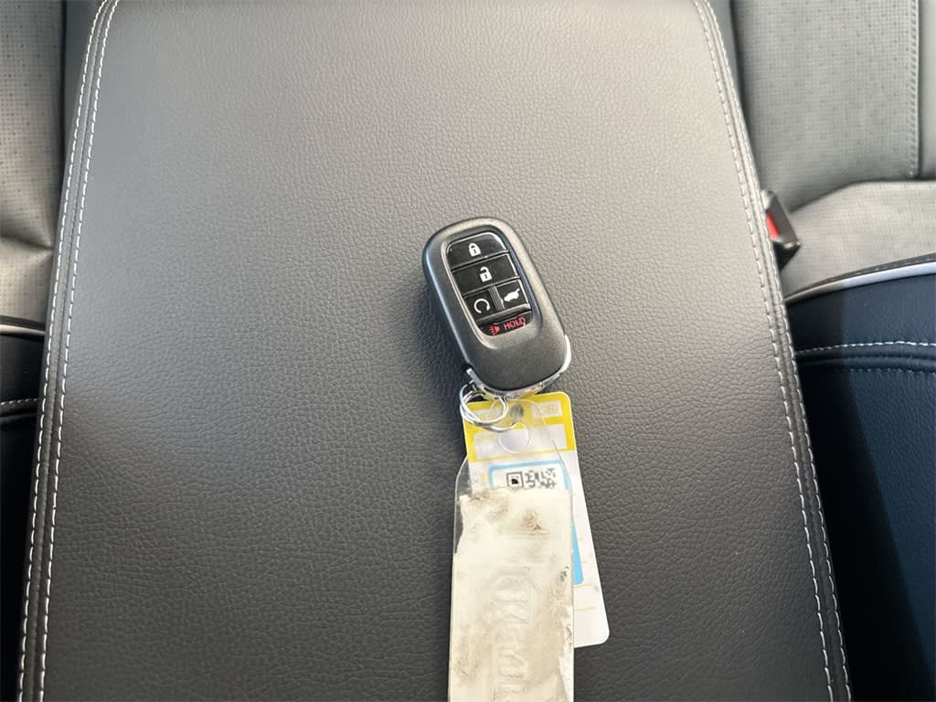 Thumbnail: 2023 Honda Pilot - 18