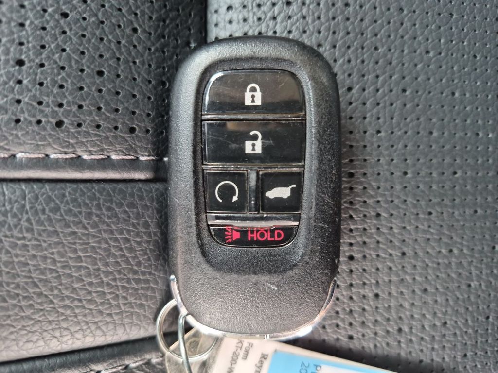 Thumbnail: 2023 Honda Pilot - 18