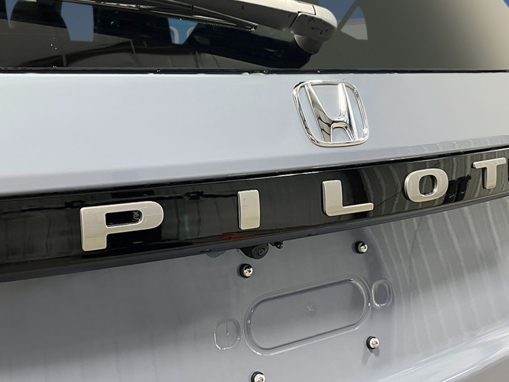 Thumbnail: 2026 Honda Pilot - 18