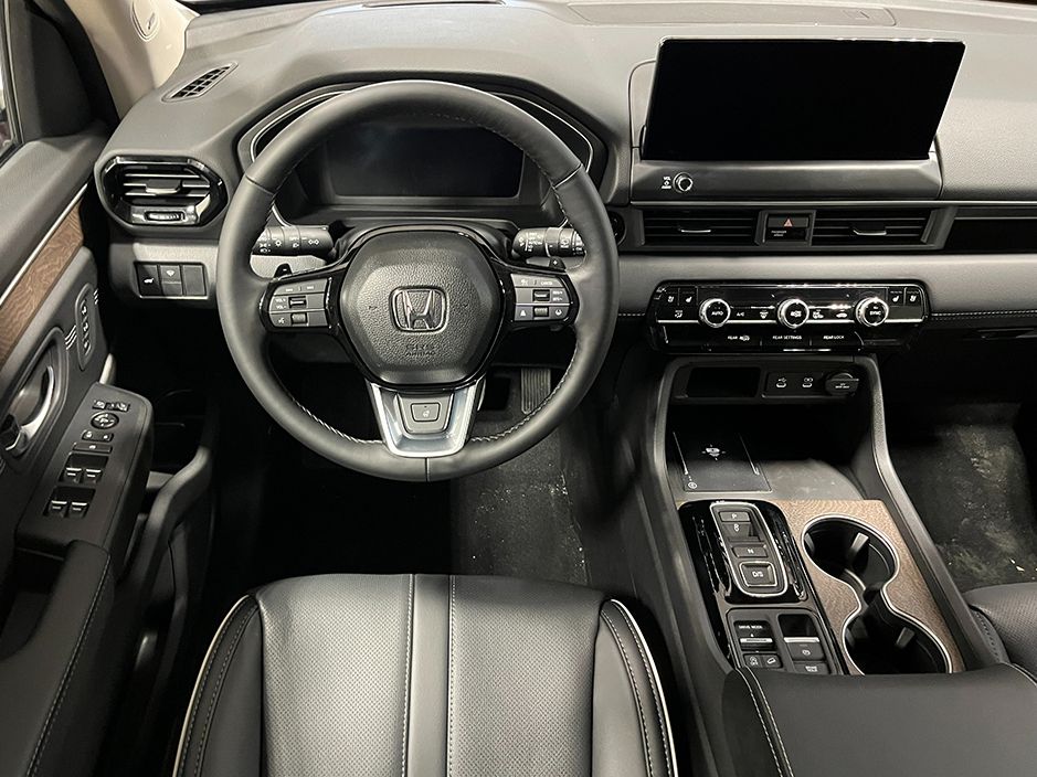 Thumbnail: 2026 Honda Pilot - 10