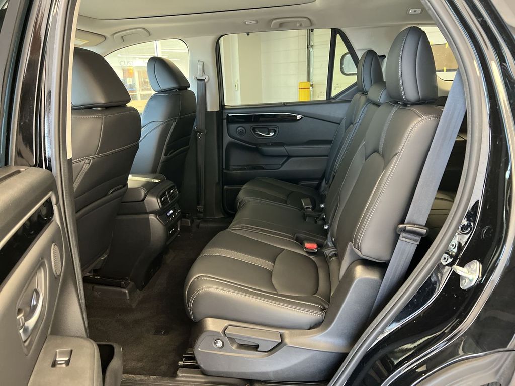 Thumbnail: 2024 Honda Pilot - 27