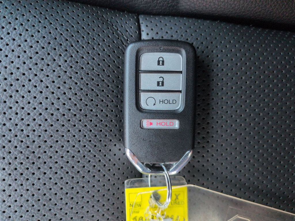 Thumbnail: 2025 Honda Ridgeline - 18
