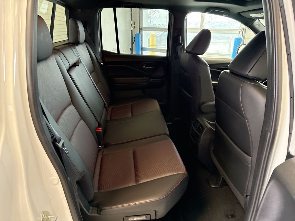 Thumbnail: 2021 Honda Ridgeline - 31