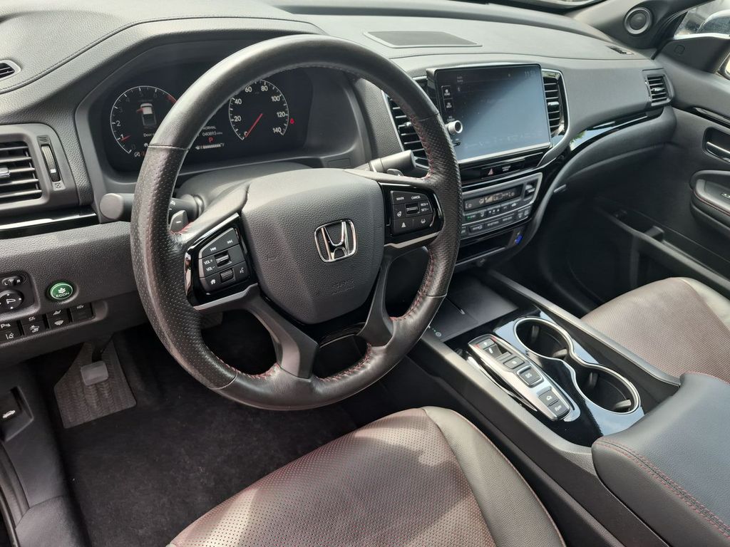 Thumbnail: 2025 Honda Ridgeline - 2