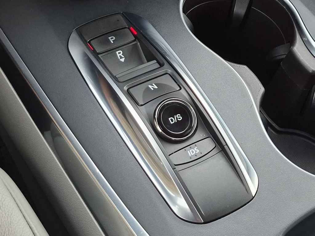 Thumbnail: 2016 Acura MDX - 15