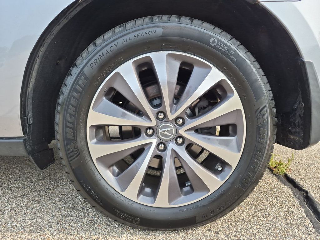Thumbnail: 2016 Acura MDX - 8