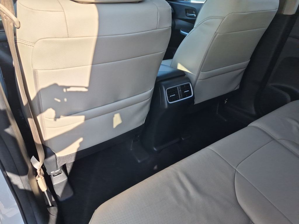 Thumbnail: 2016 Honda CR-V - 18