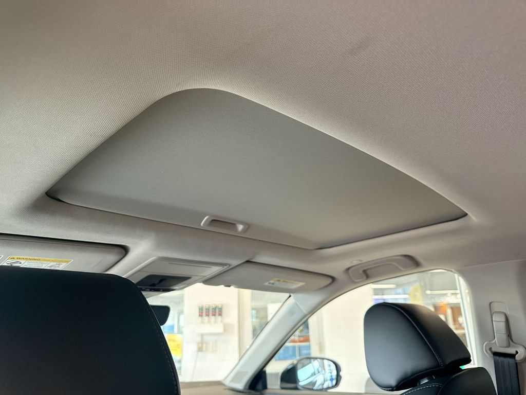 Thumbnail: 2024 Honda CR-V - 23
