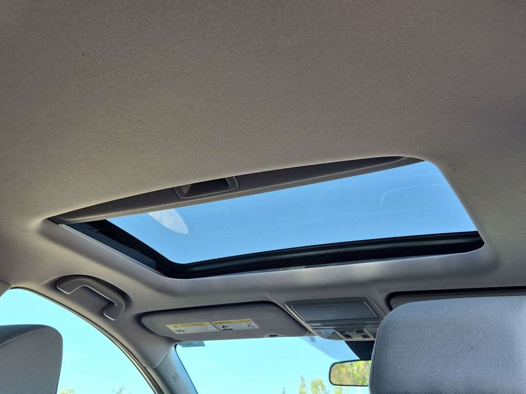 Thumbnail: 2017 Honda CR-V - 30