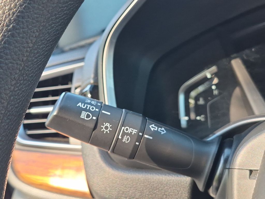 Thumbnail: 2017 Honda CR-V - 33