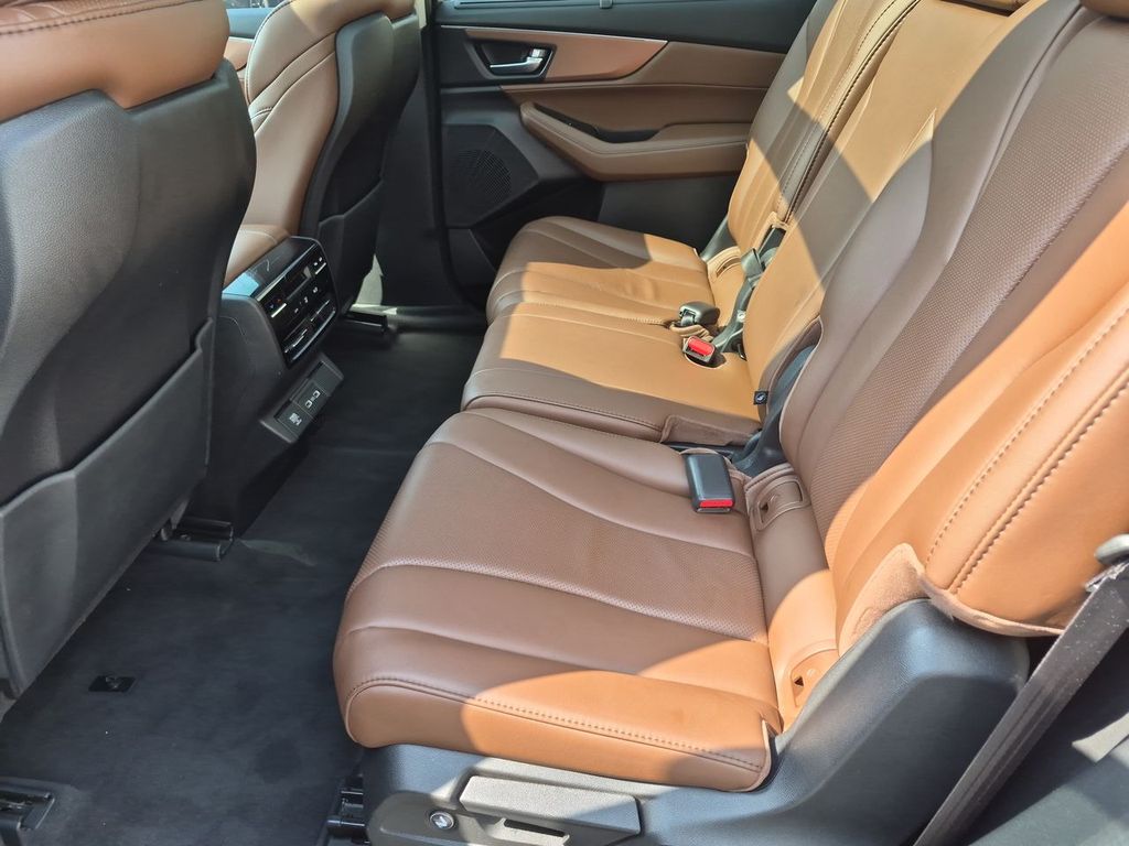 Thumbnail: 2023 Acura MDX - 28