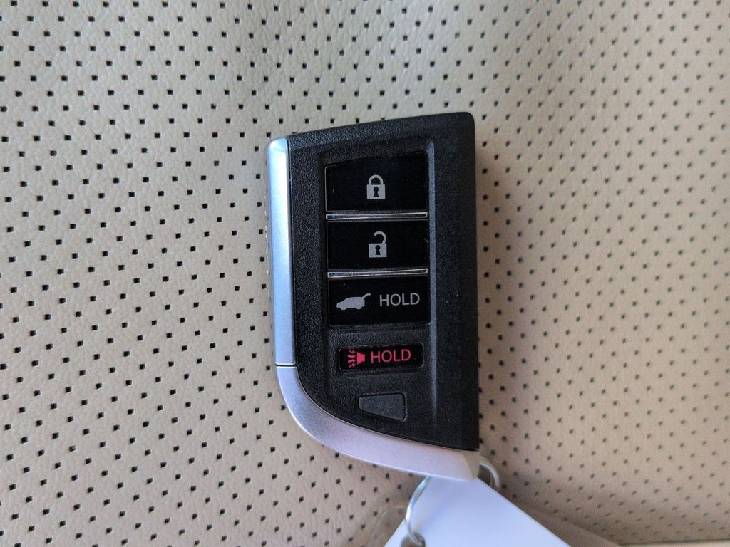 Thumbnail: 2023 Acura MDX - 18