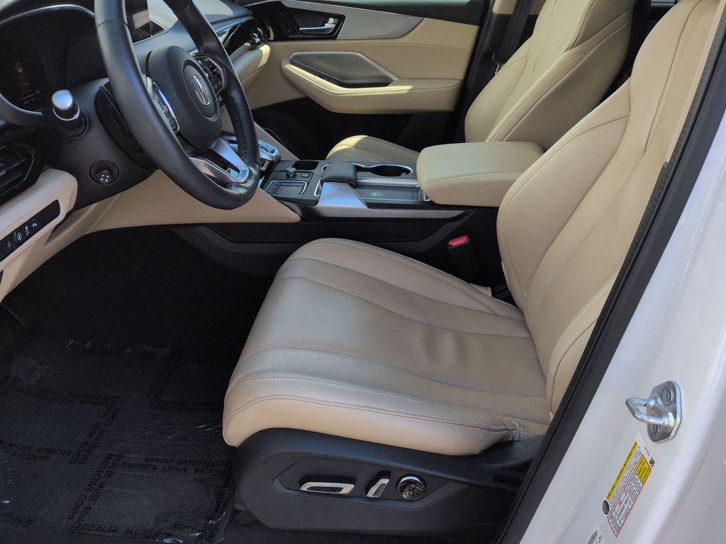 Thumbnail: 2023 Acura MDX - 10