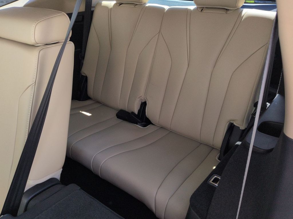 Thumbnail: 2023 Acura MDX - 30