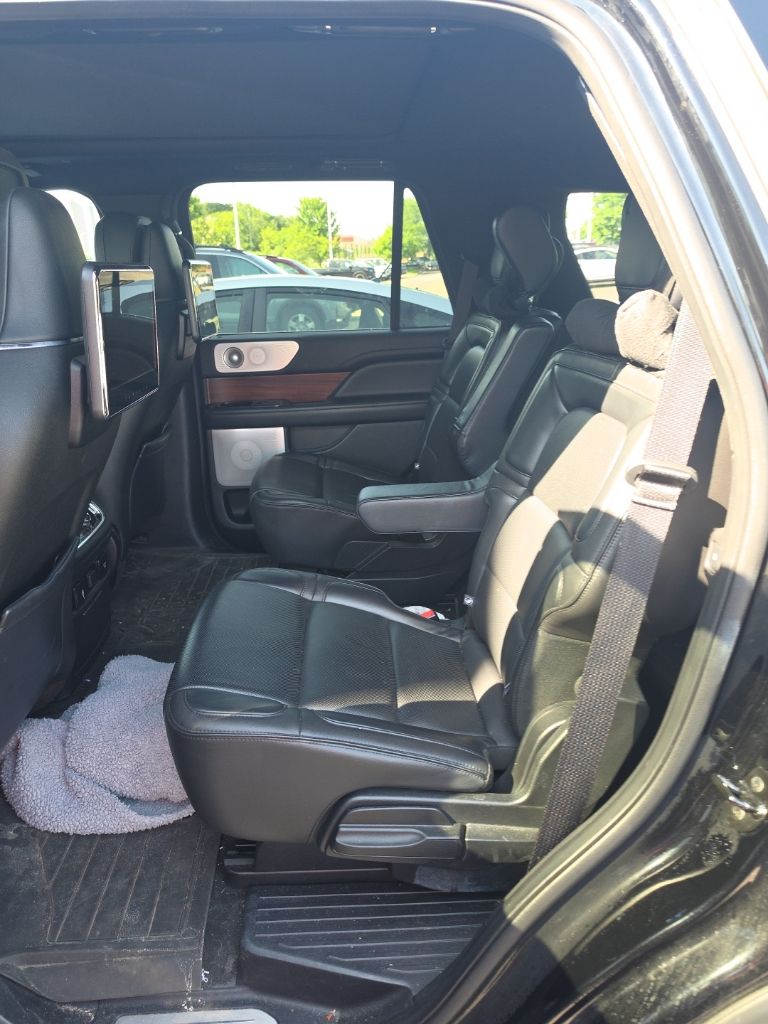 Thumbnail: 2018 Lincoln Navigator - 4