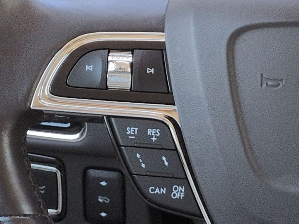 Thumbnail: 2020 Lincoln Navigator - 31
