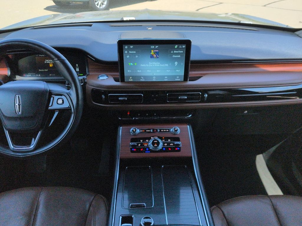 Thumbnail: 2023 Lincoln Aviator - 8