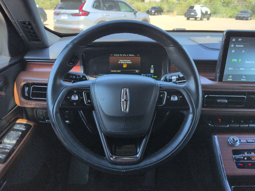 Thumbnail: 2023 Lincoln Aviator - 12
