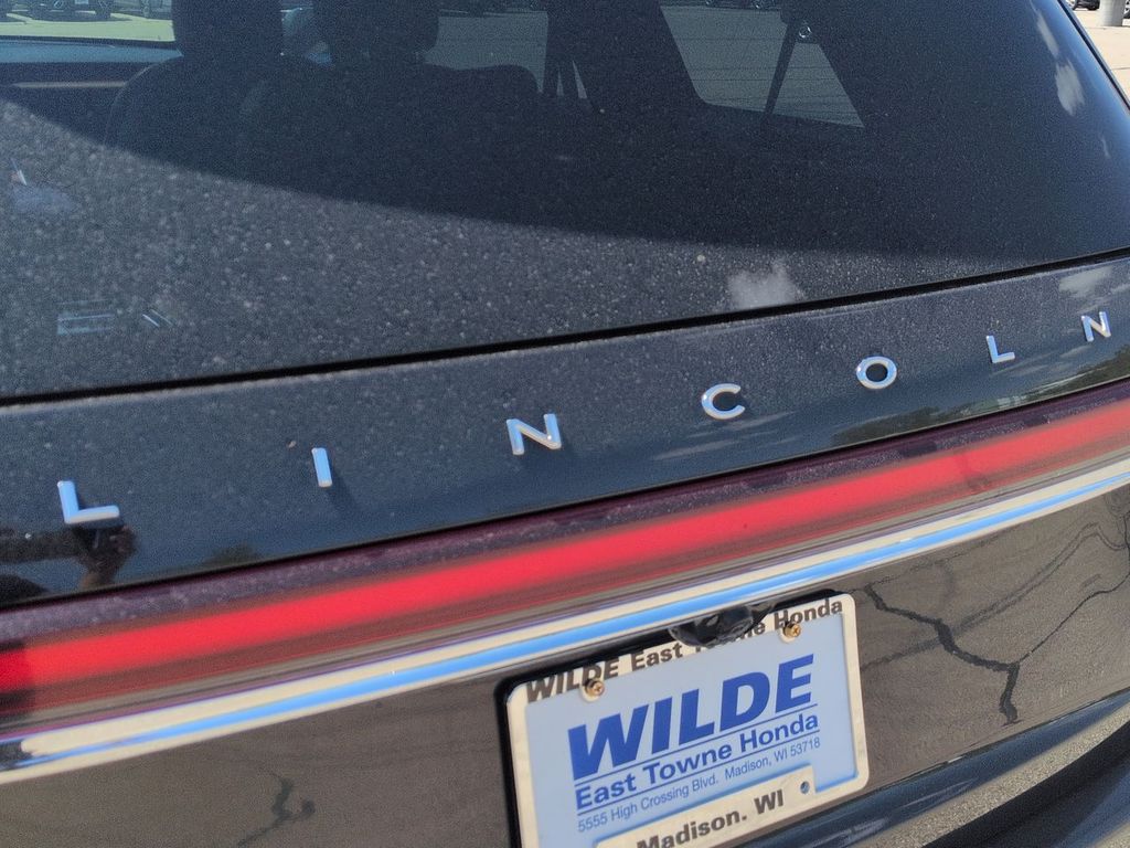 Thumbnail: 2023 Lincoln Aviator - 6