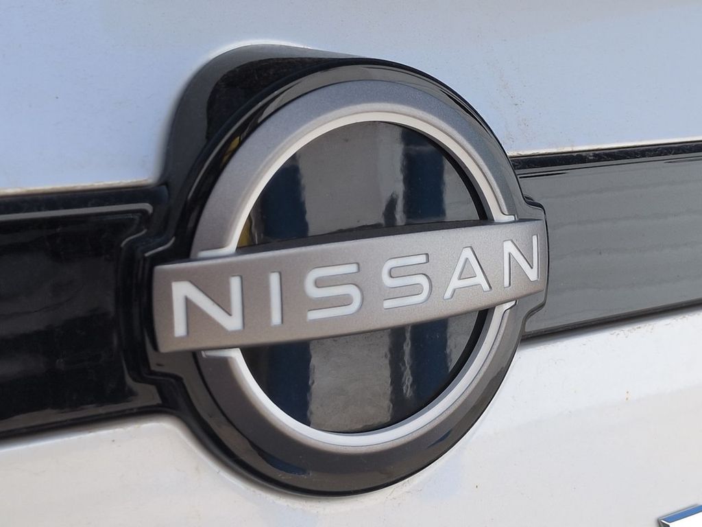 Thumbnail: 2025 Nissan Pathfinder - 25