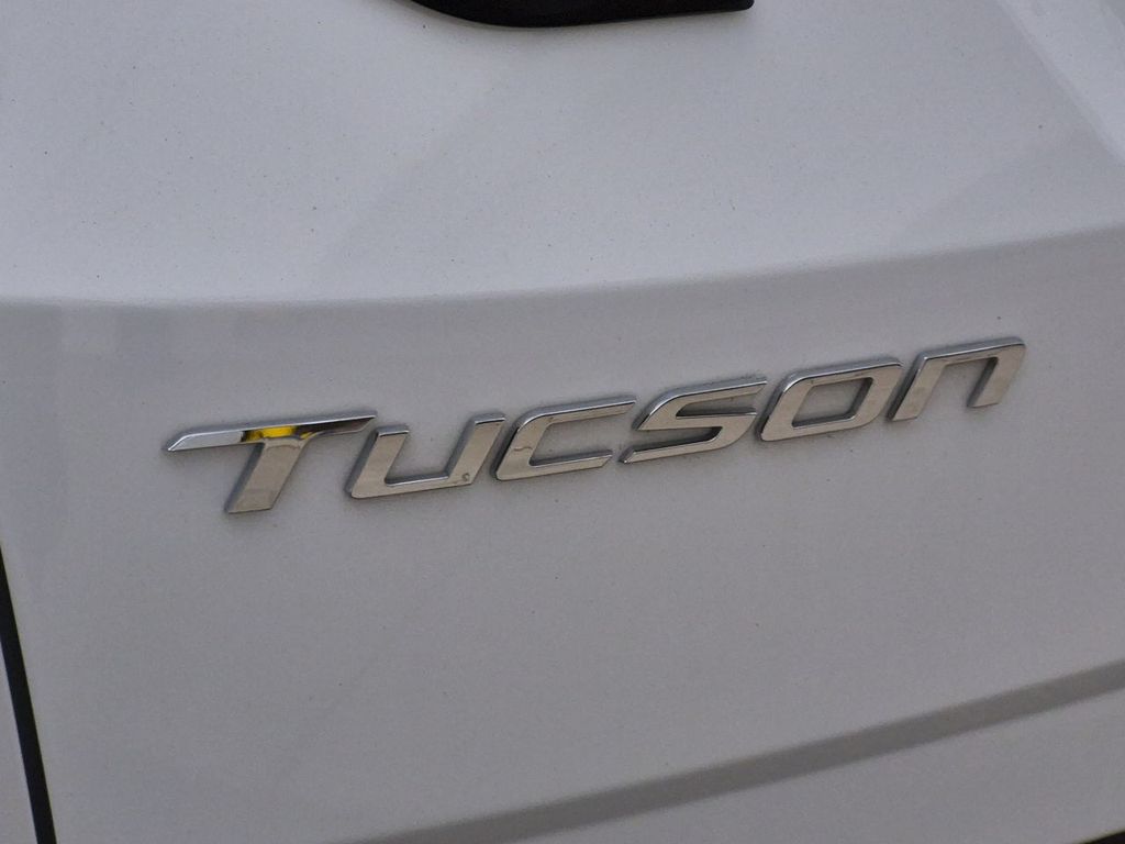 Thumbnail: 2023 Hyundai Tucson - 25