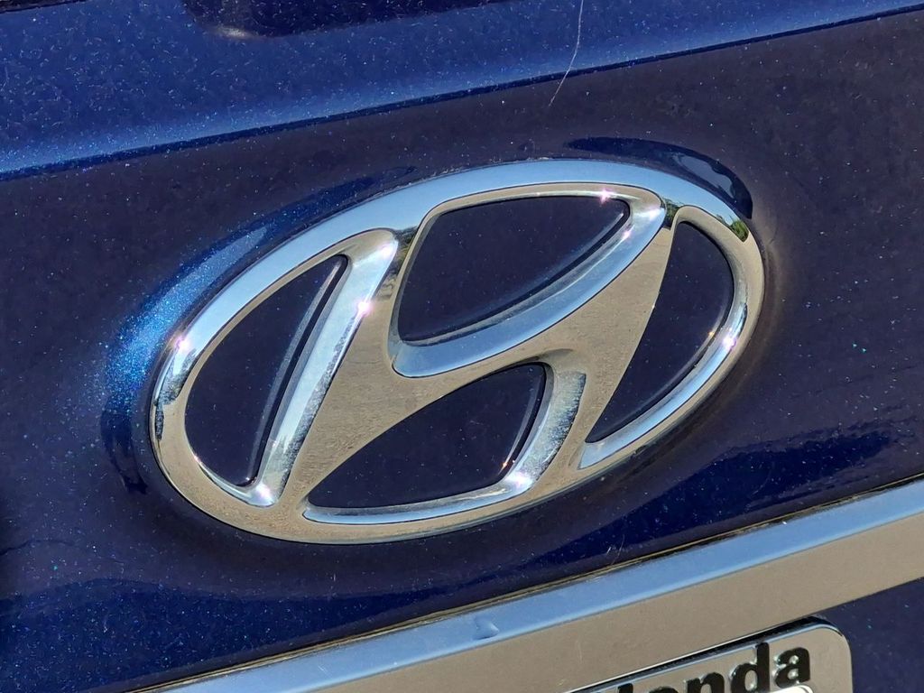 Thumbnail: 2020 Hyundai Santa Fe - 7