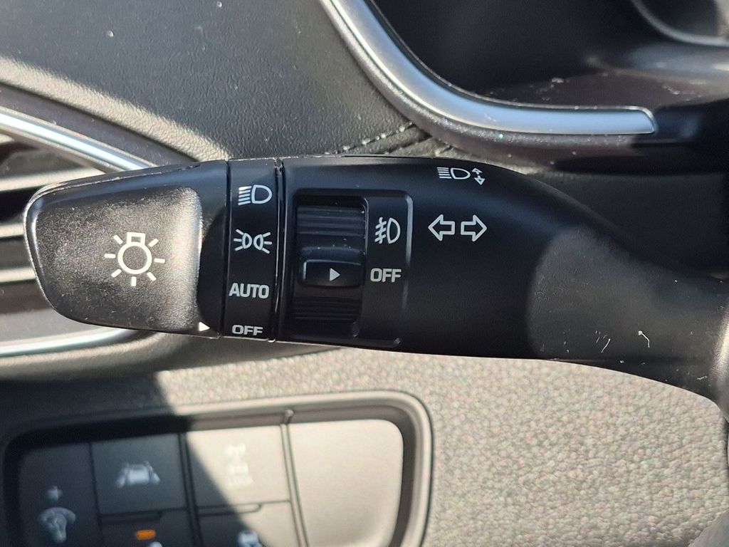Thumbnail: 2020 Hyundai Santa Fe - 33