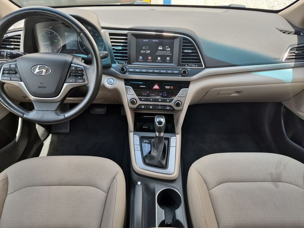 Thumbnail: 2018 Hyundai Elantra - 9