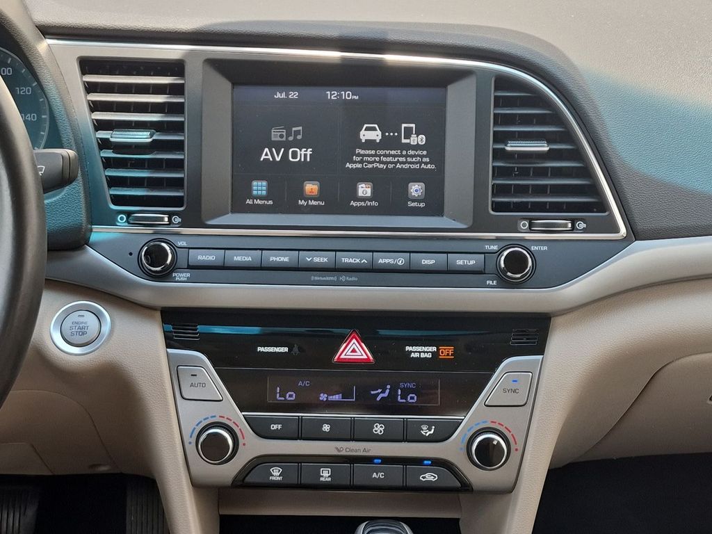 Thumbnail: 2018 Hyundai Elantra - 14