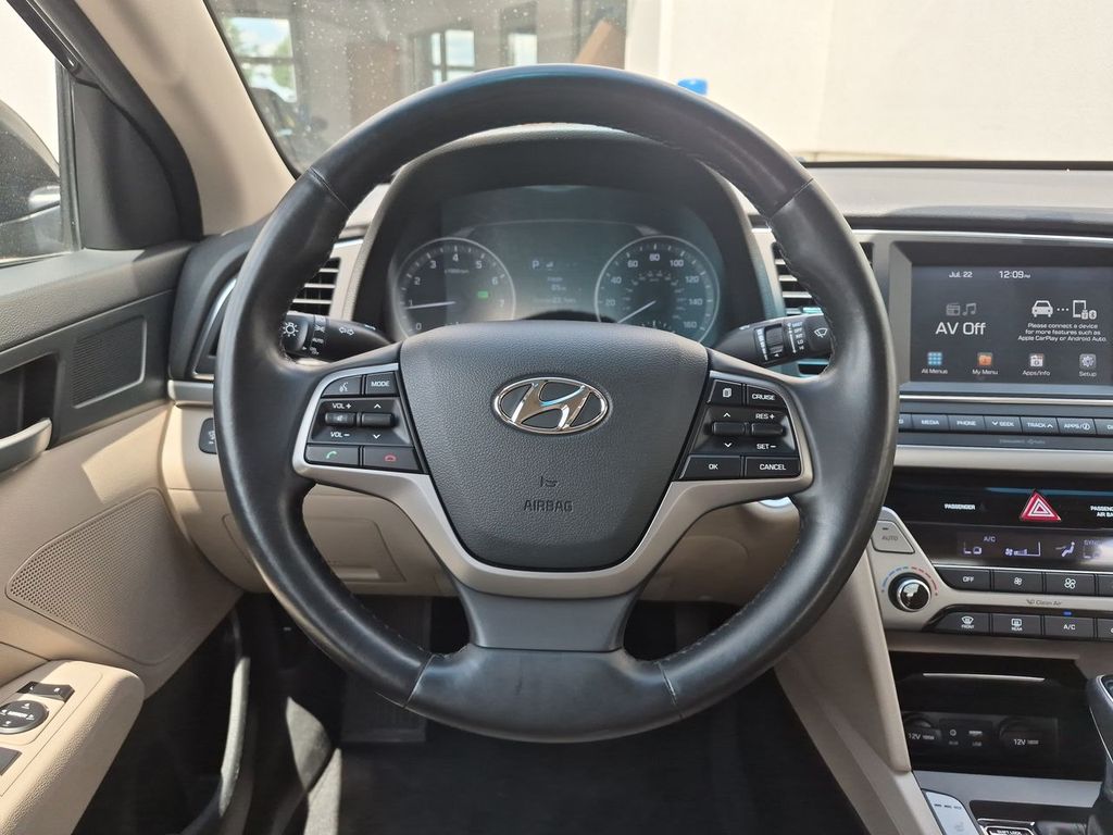 Thumbnail: 2018 Hyundai Elantra - 13
