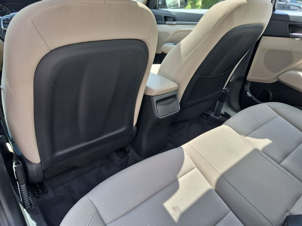 Thumbnail: 2018 Hyundai Elantra - 12