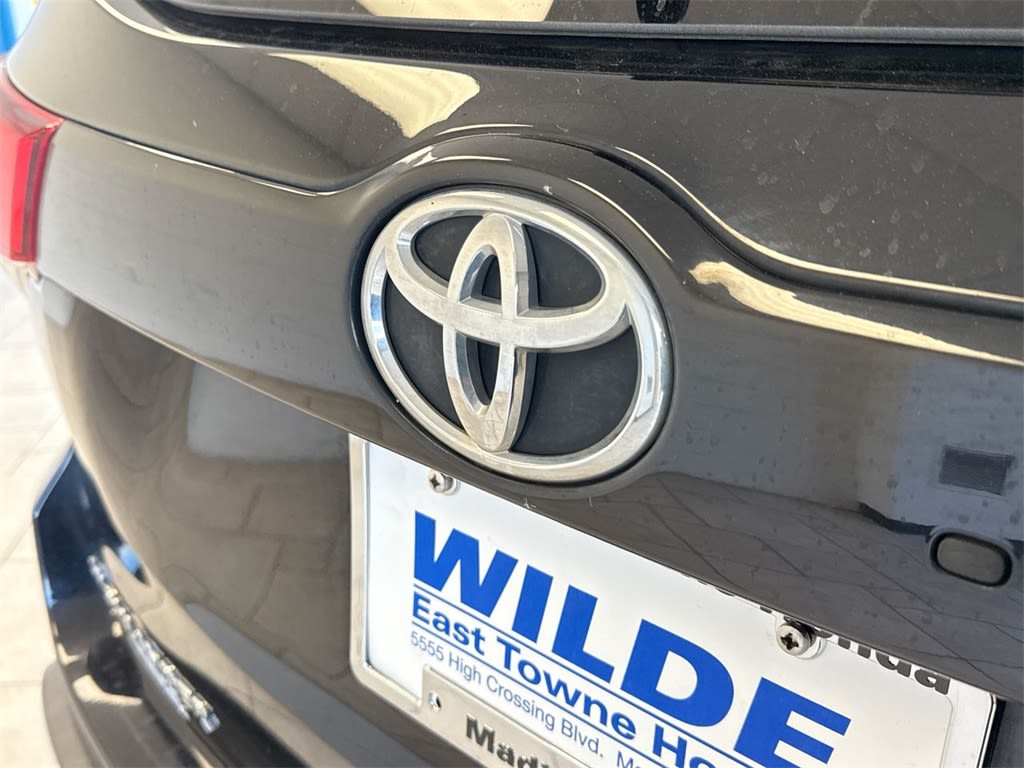 Thumbnail: 2018 Toyota Highlander - 25