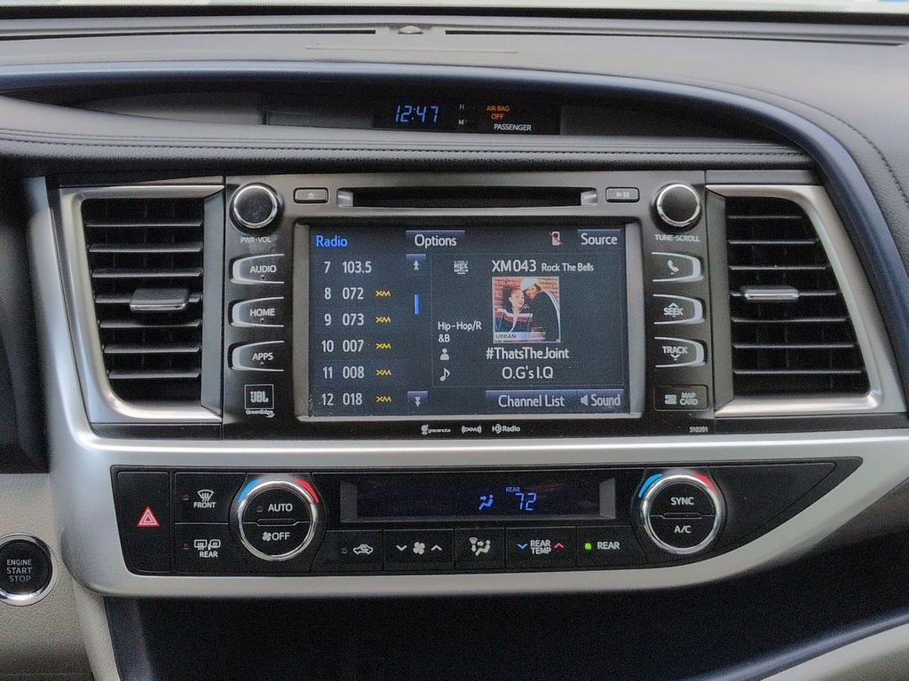 Thumbnail: 2019 Toyota Highlander - 35