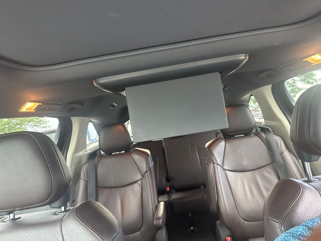 Thumbnail: 2022 Toyota Sienna - 9