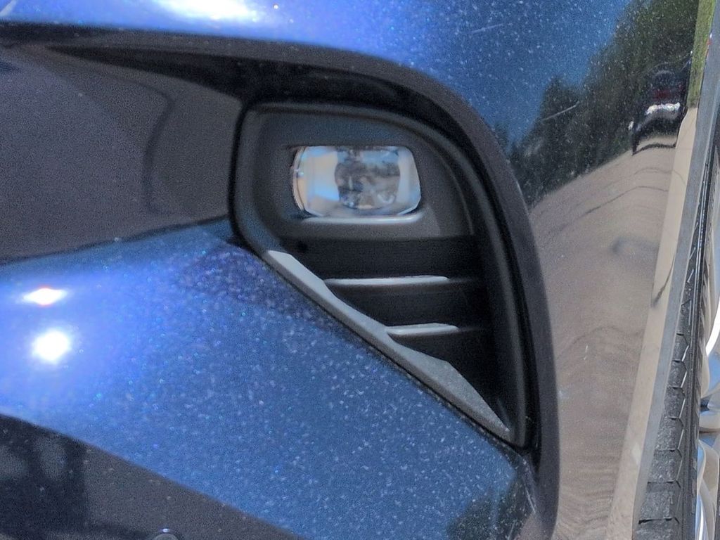 Thumbnail: 2020 Toyota Highlander - 25