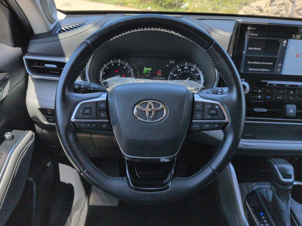Thumbnail: 2020 Toyota Highlander - 13