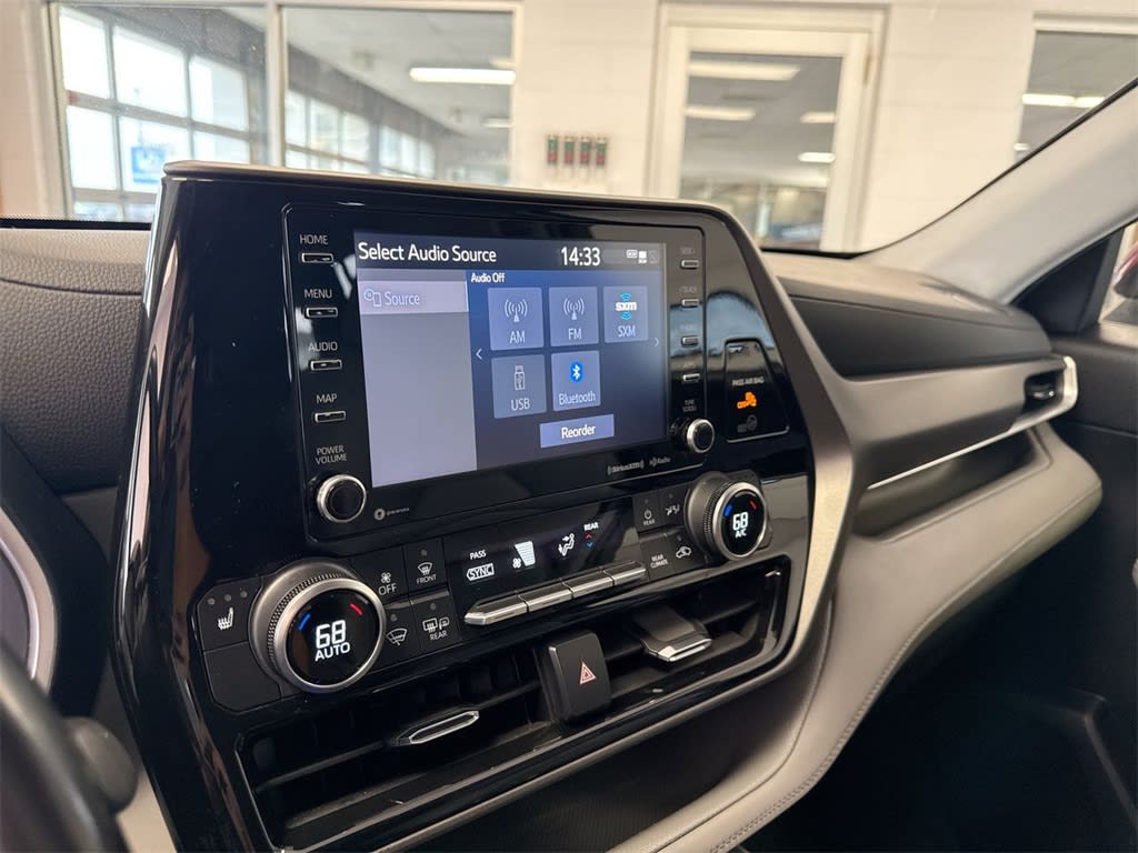 Thumbnail: 2022 Toyota Highlander - 37