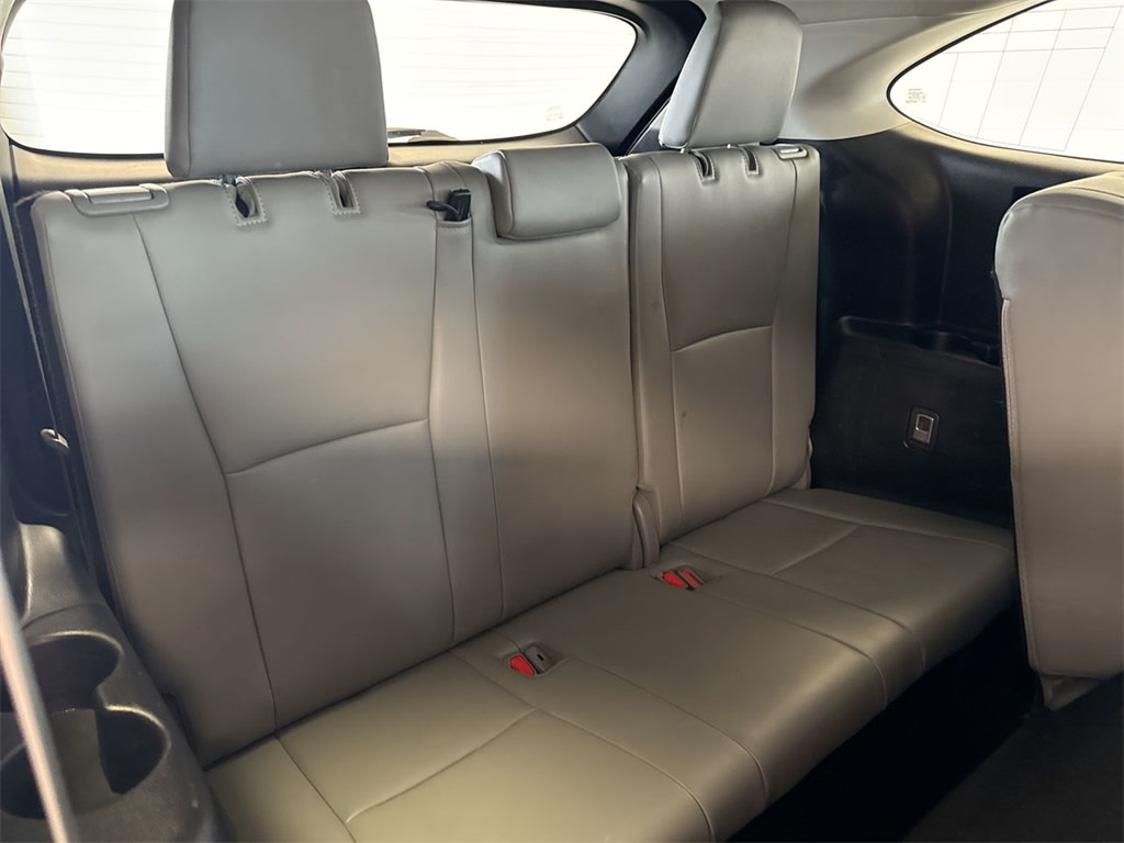 Thumbnail: 2022 Toyota Highlander - 32