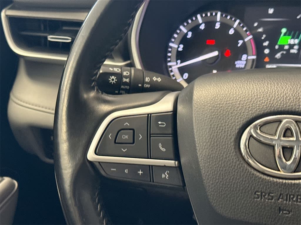 Thumbnail: 2022 Toyota Highlander - 33