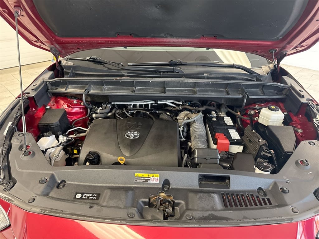 Thumbnail: 2022 Toyota Highlander - 9