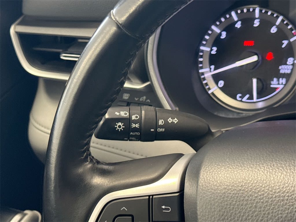 Thumbnail: 2022 Toyota Highlander - 36