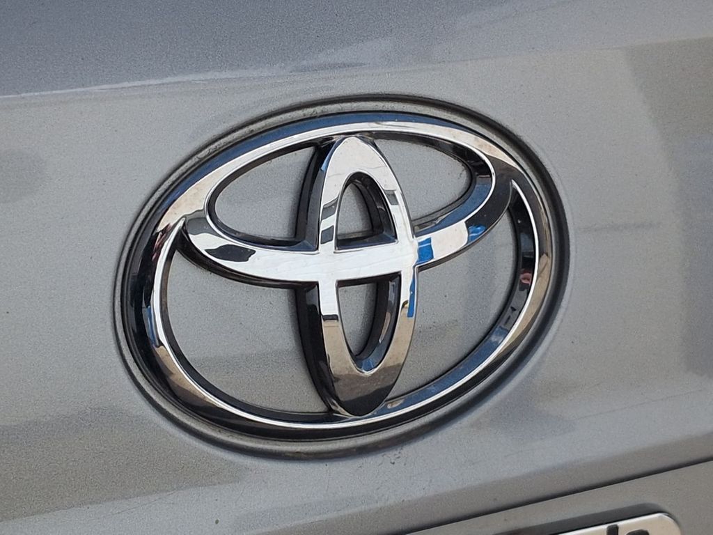 Thumbnail: 2020 Toyota Highlander - 7