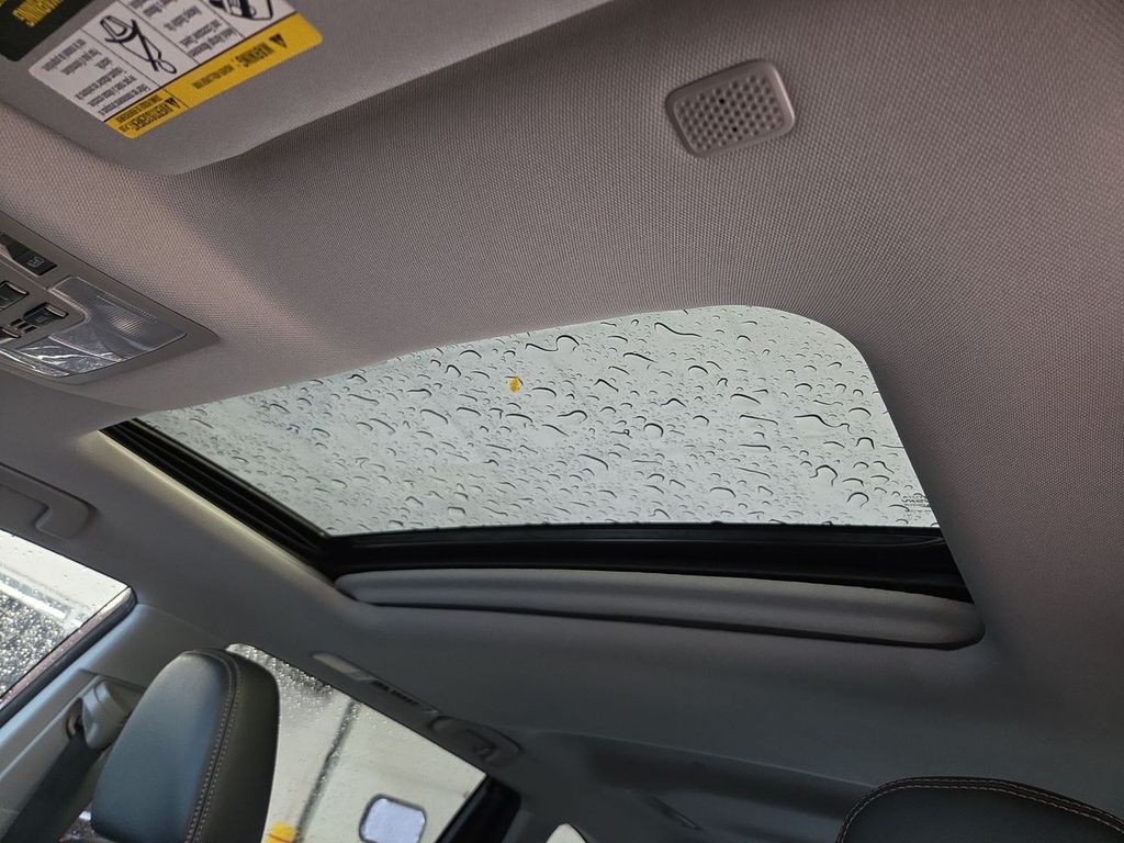 Thumbnail: 2018 Toyota Highlander - 28