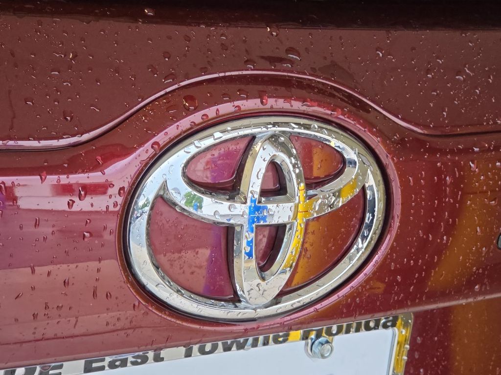 Thumbnail: 2018 Toyota Highlander - 7