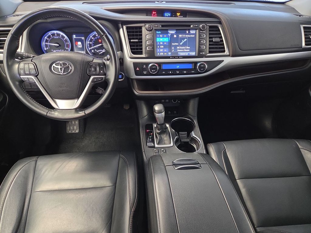 Thumbnail: 2018 Toyota Highlander - 10