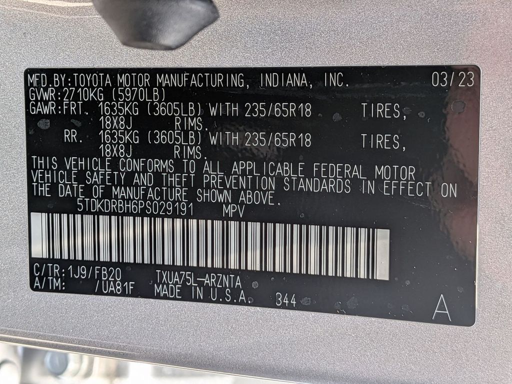 Thumbnail: 2023 Toyota Highlander - 20
