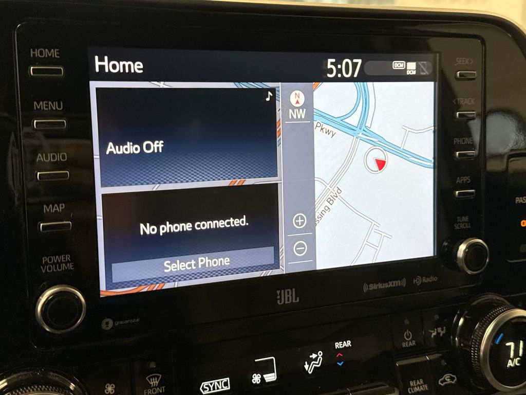 Thumbnail: 2021 Toyota Highlander - 16