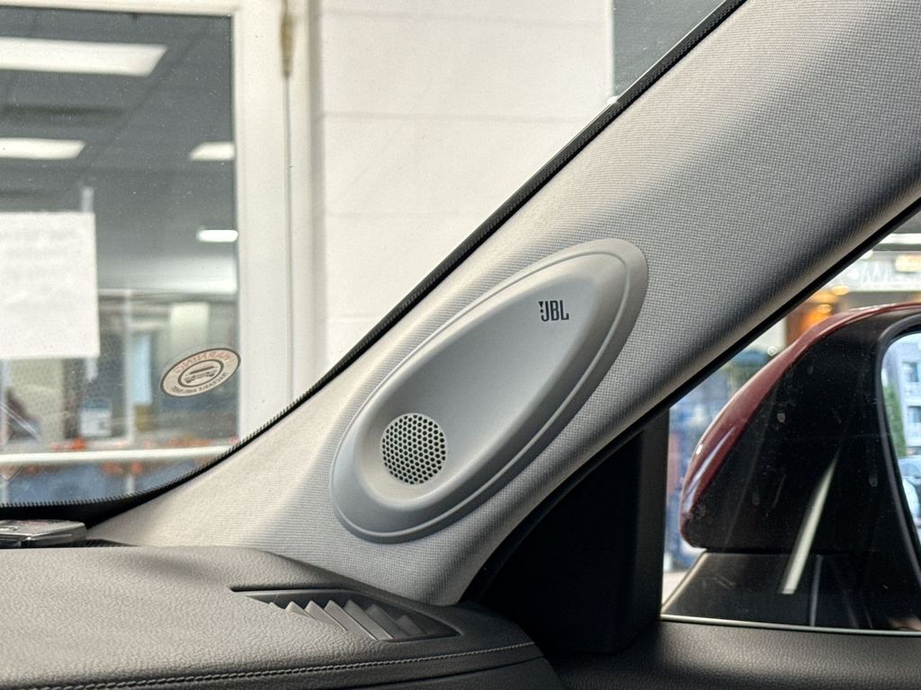 Thumbnail: 2021 Toyota Highlander - 36