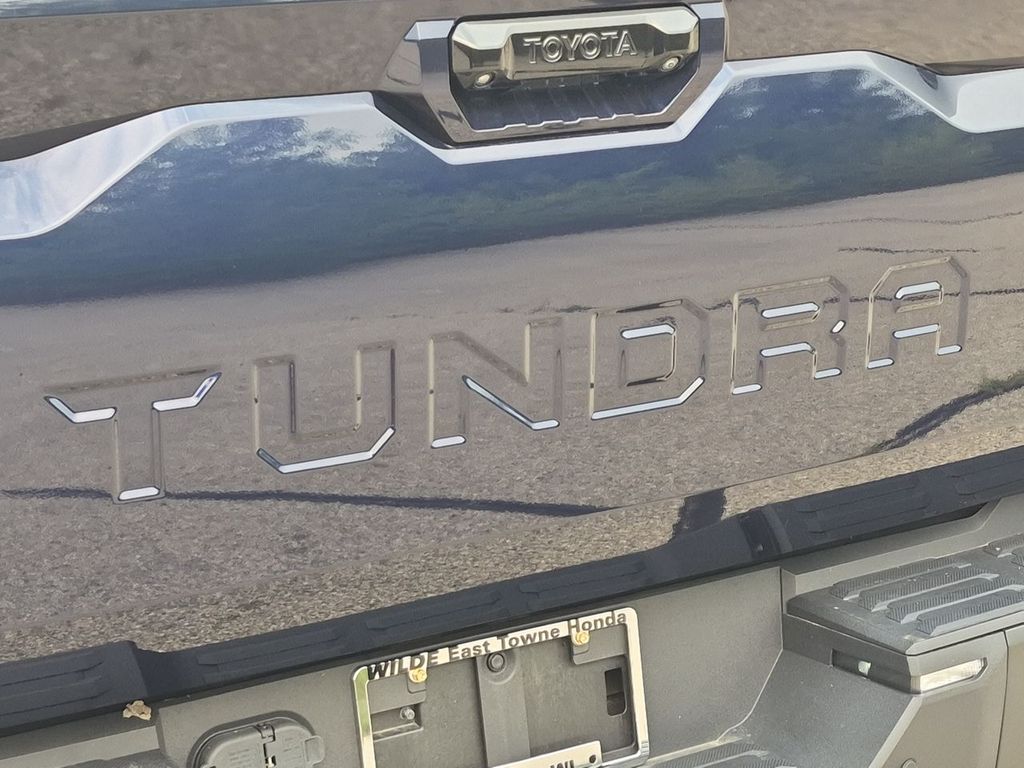Thumbnail: 2022 Toyota Tundra - 25