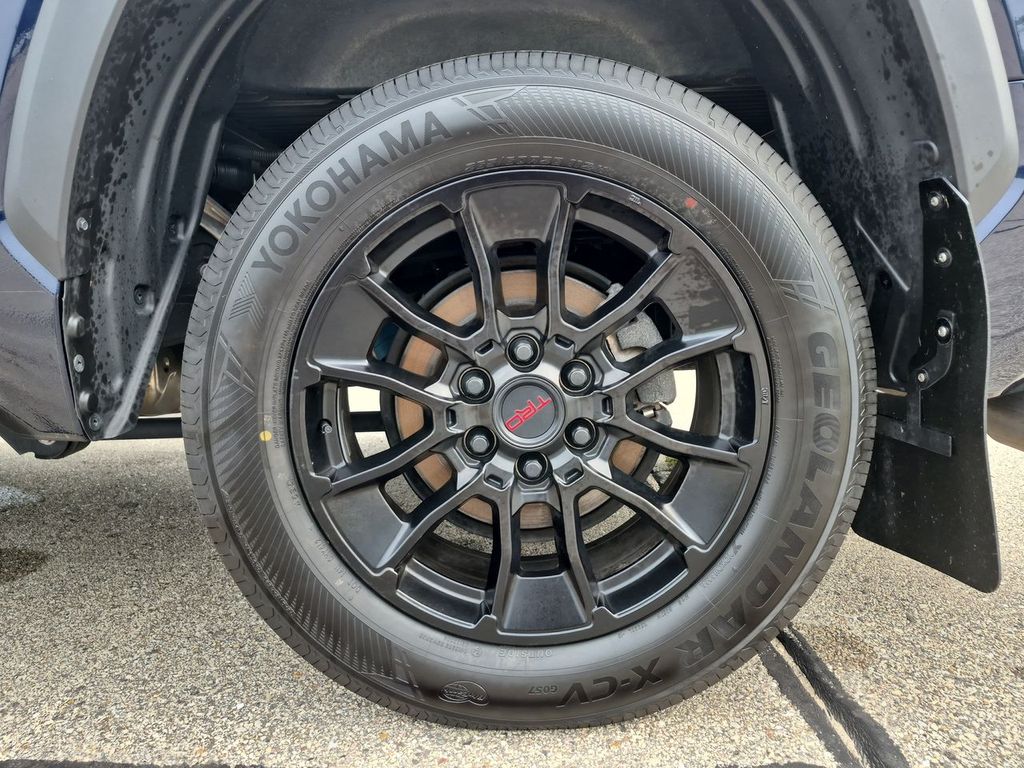 Thumbnail: 2022 Toyota Tundra - 8